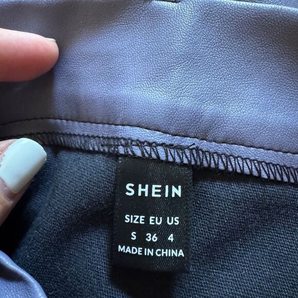 ❤️‍🔥Shein Lavander Mini Skirt Size Small - Picture 3 of 4